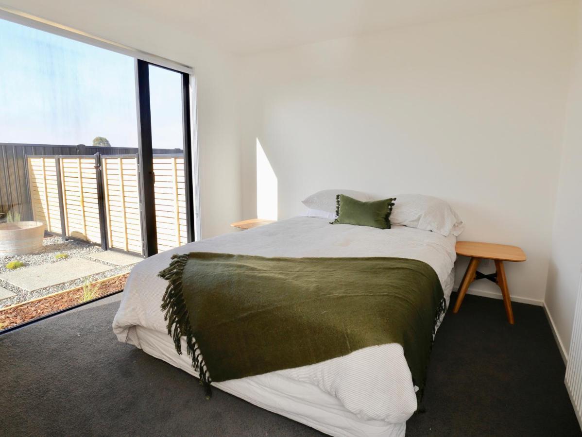 Lake House - Te Anau Holiday Home ภายนอก รูปภาพ
