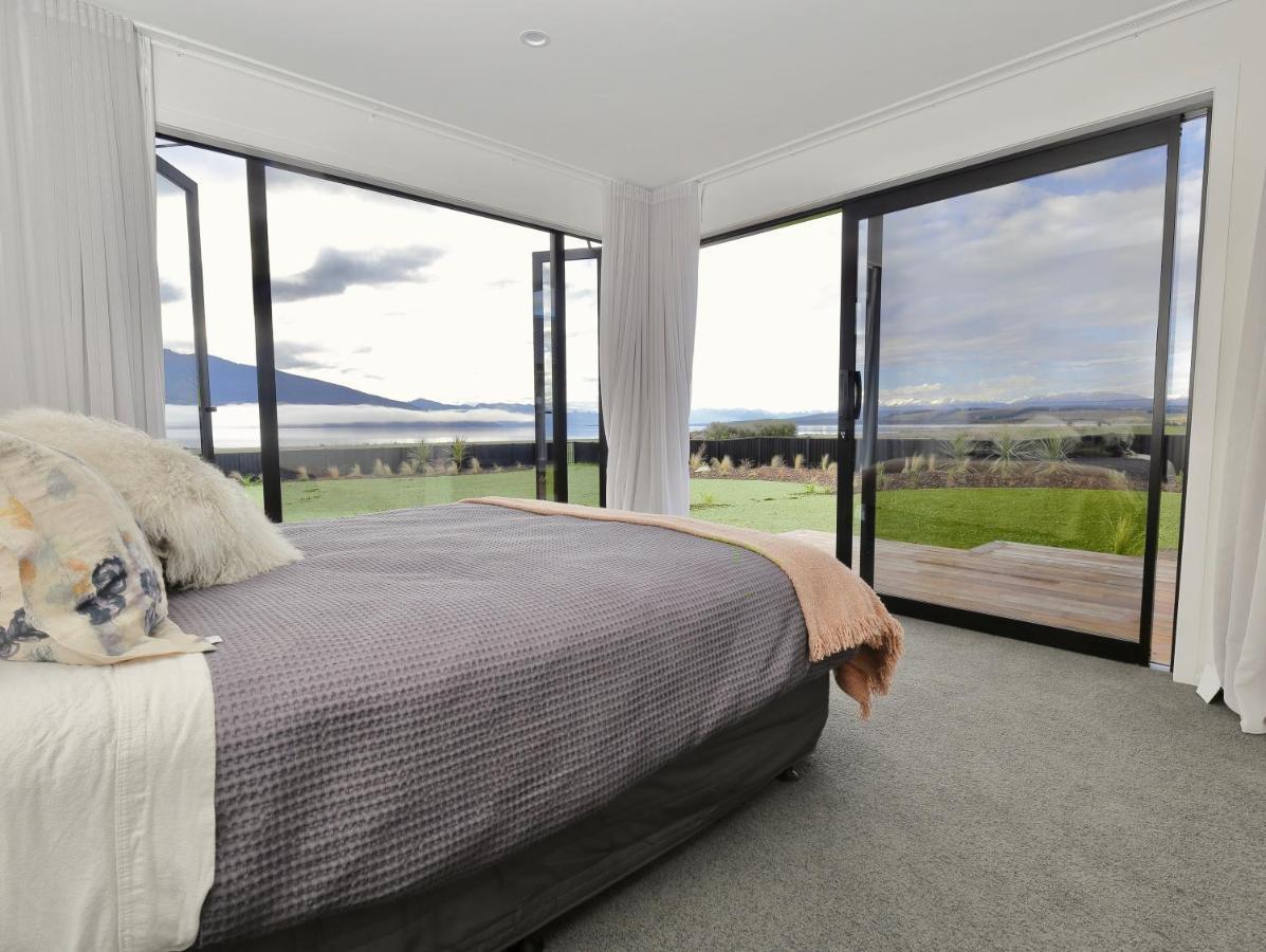 Lake House - Te Anau Holiday Home ภายนอก รูปภาพ