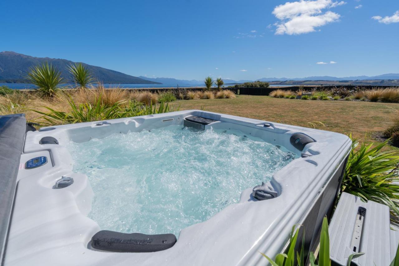 Lake House - Te Anau Holiday Home ภายนอก รูปภาพ
